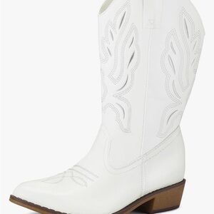 Elegant White Heeled Boots for Women